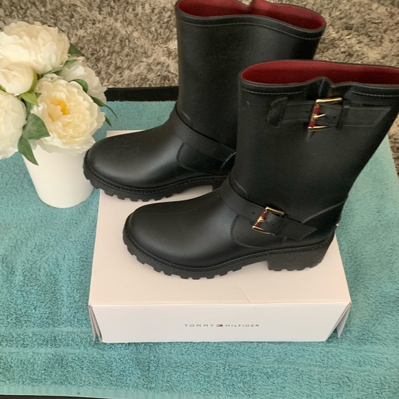 Tommy Hilfiger Dew Moto Buckle Black Boots - Picture 6 of 12